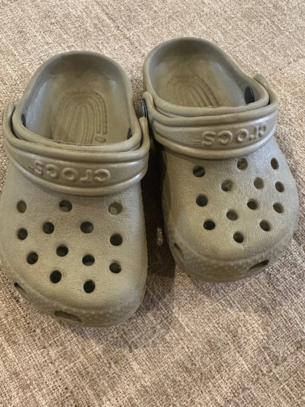 Crocs Kids Classic Clogs in olive green, toddler size C4/C5